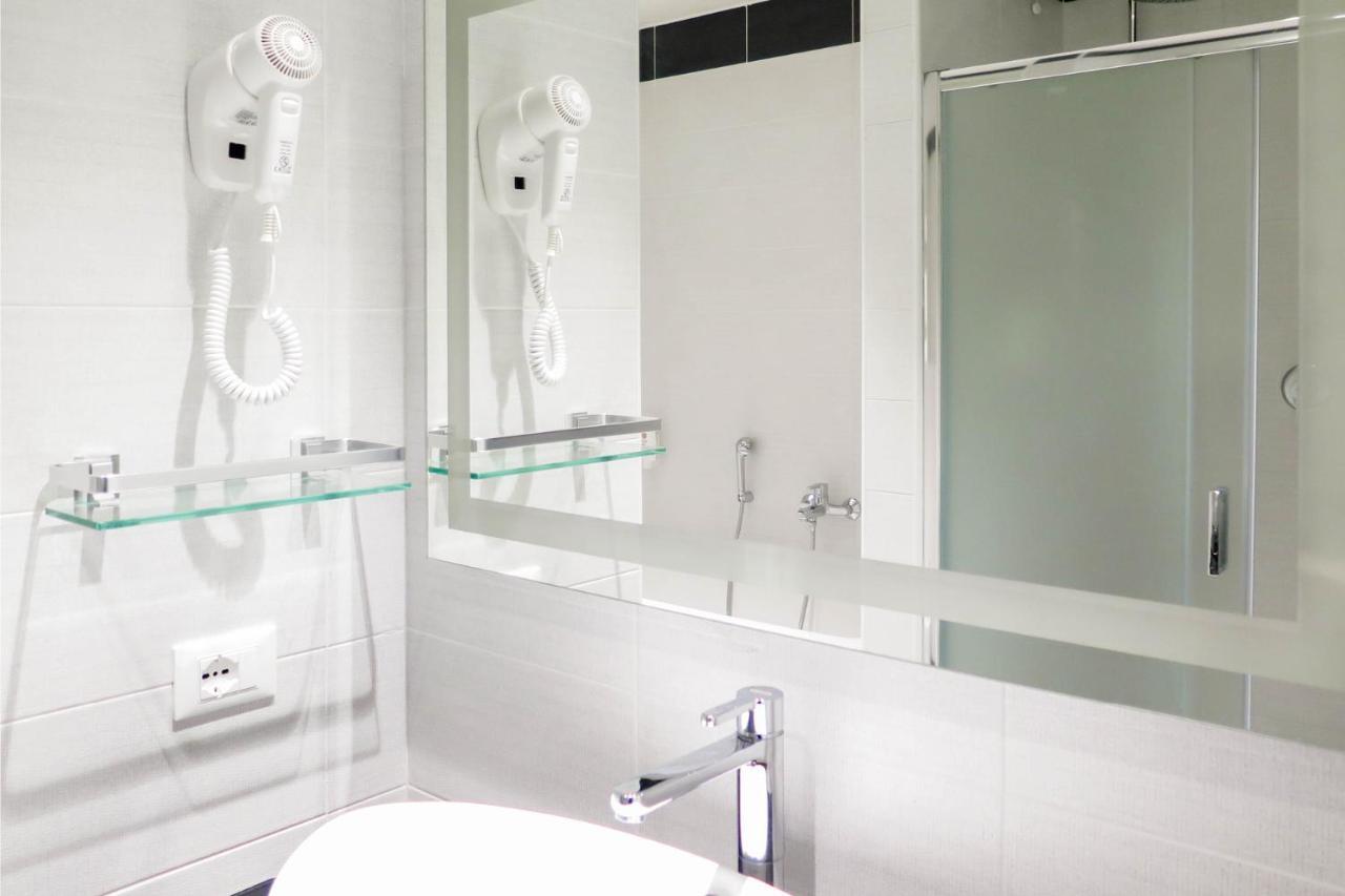 An Hotel Dependance Milano Melegnano Carpiano Dış mekan fotoğraf